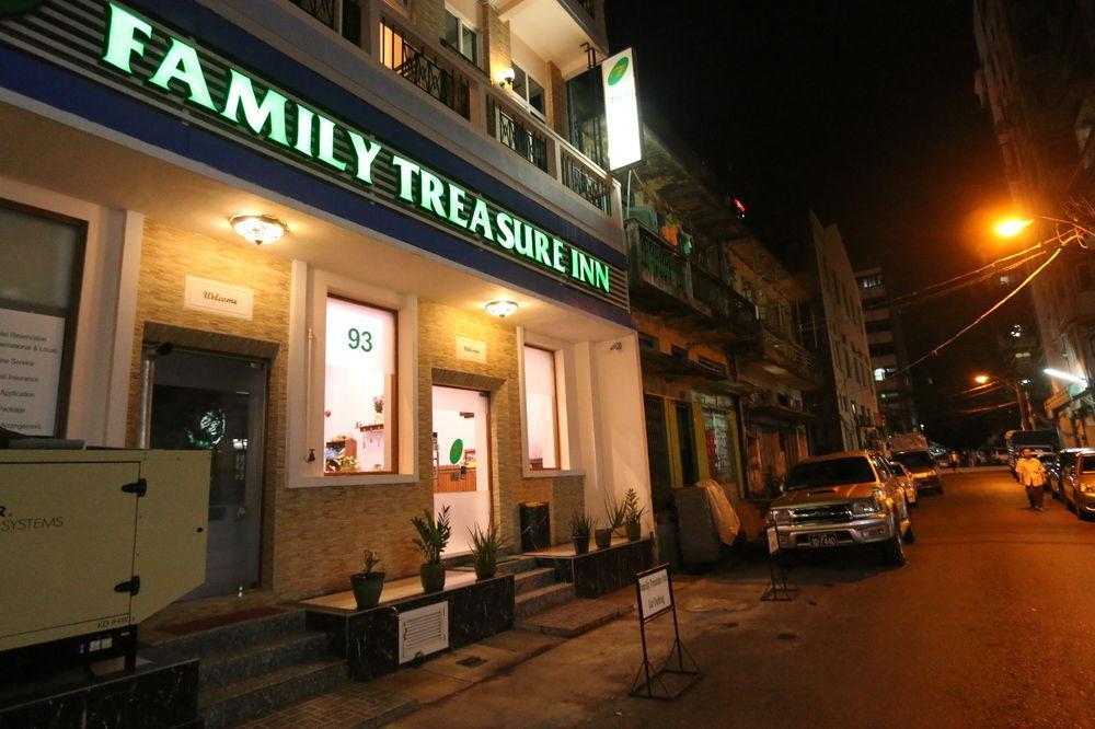 Family Treasure Yangon Hotel Exterior photo