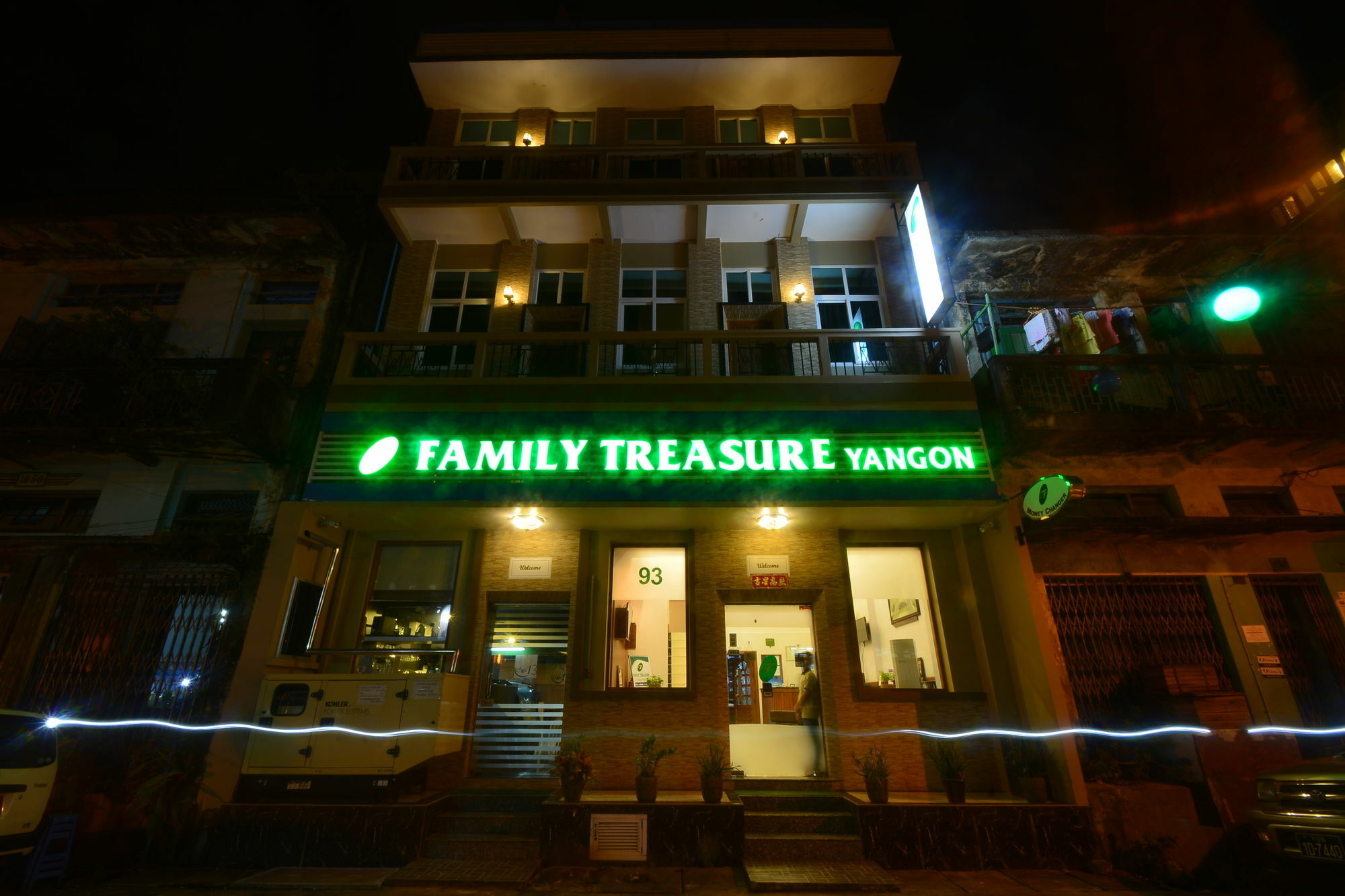 Family Treasure Yangon Hotel Exterior photo